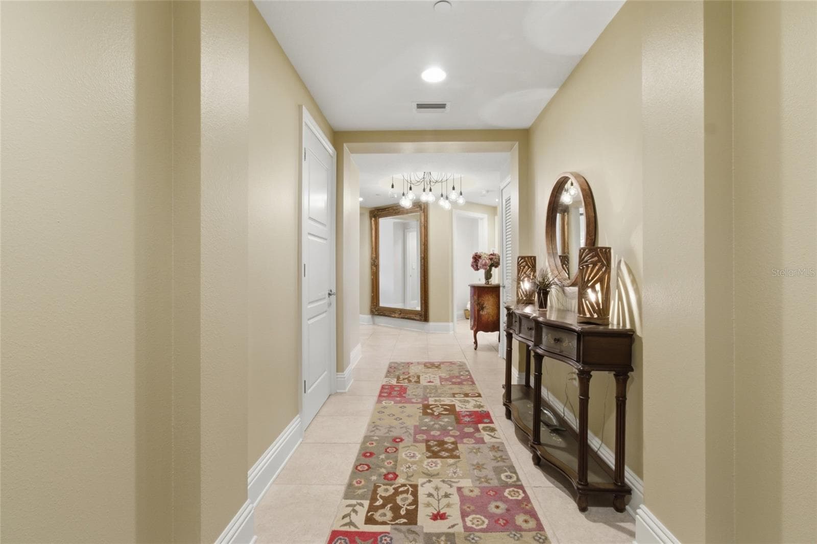 11 Baymont St #608 photo 3