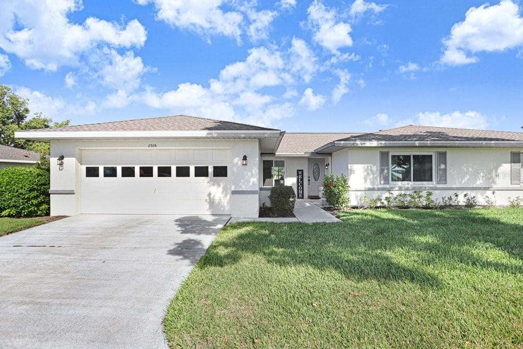 2306 Lancaster Dr #2306 photo 2