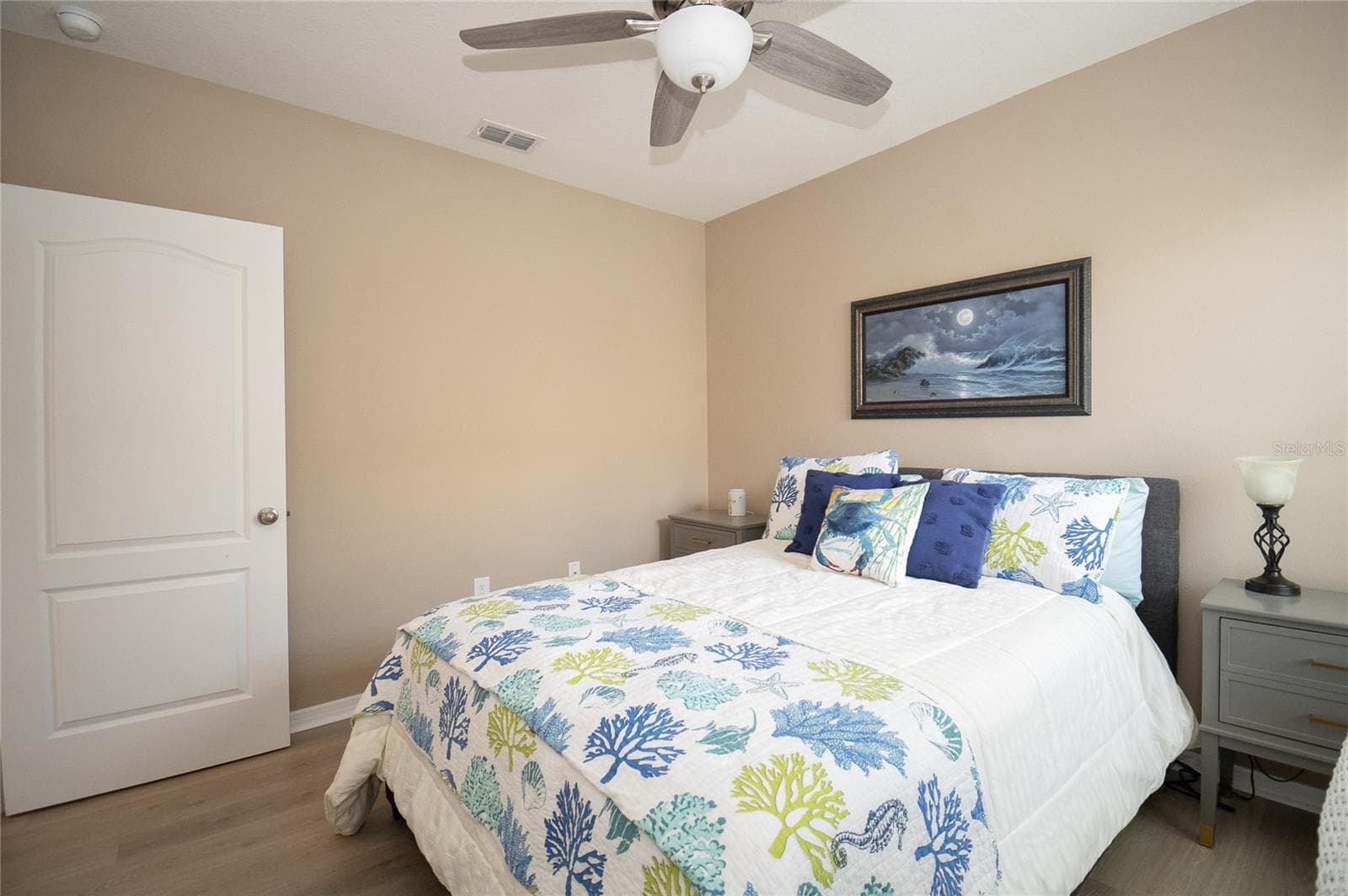 5688 Siltstone St photo 5