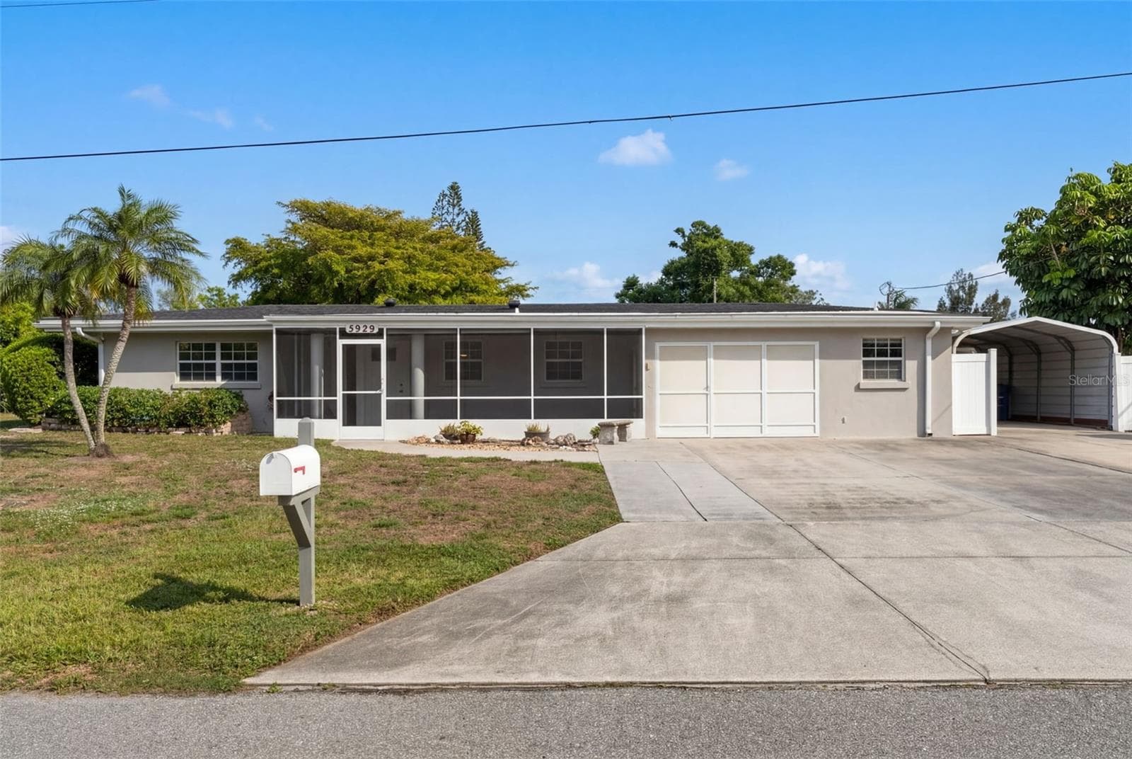 5929 Murdock Ave photo 4