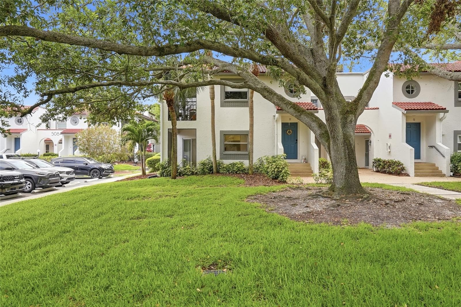 500 Santa Cruz Pl NE #D photo 2
