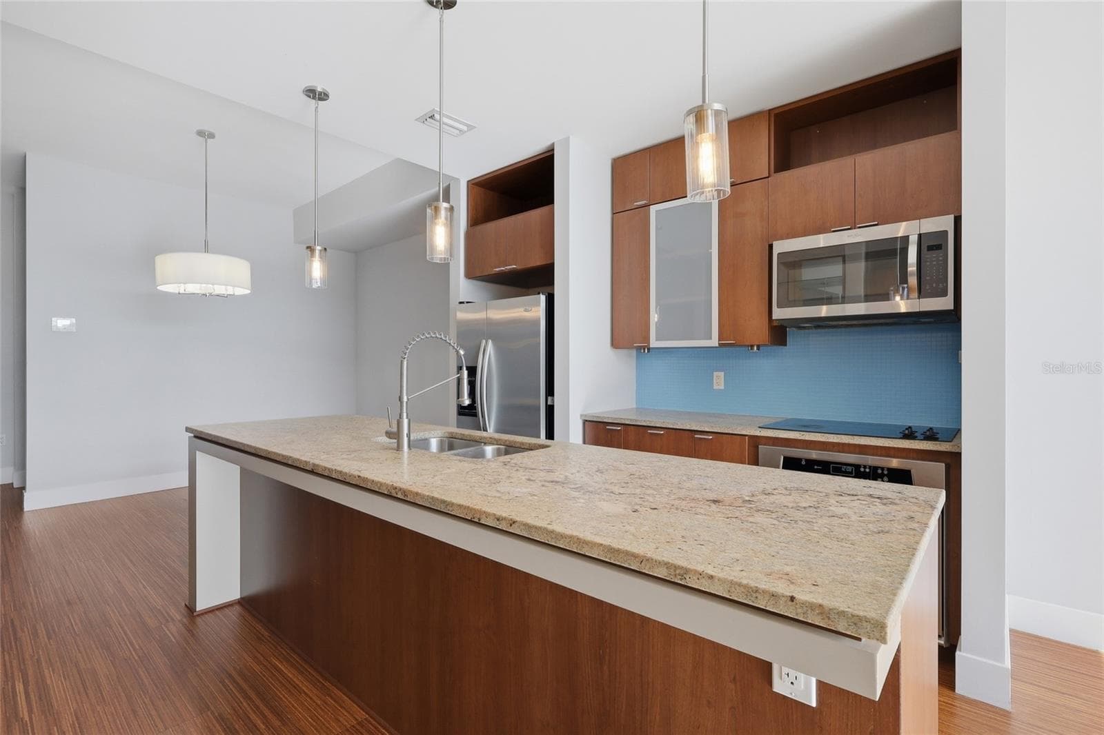 111 N 12th St #1811 photo 5