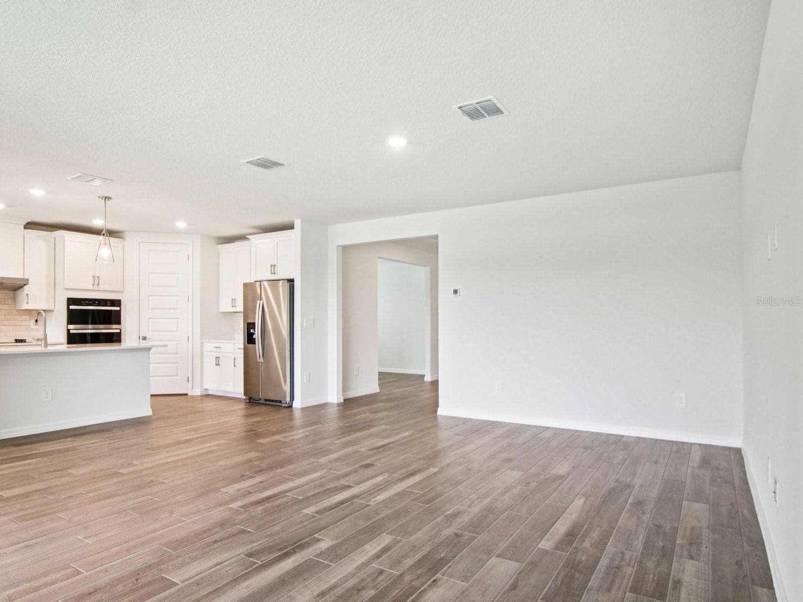 36712 Melstone Way photo 3