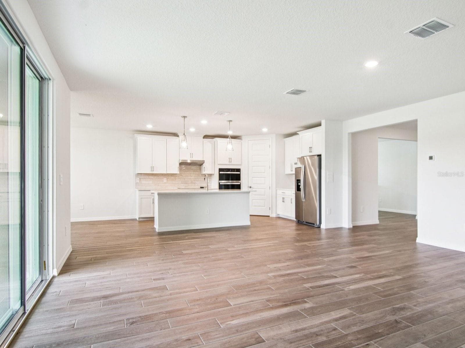 36712 Melstone Way photo 4