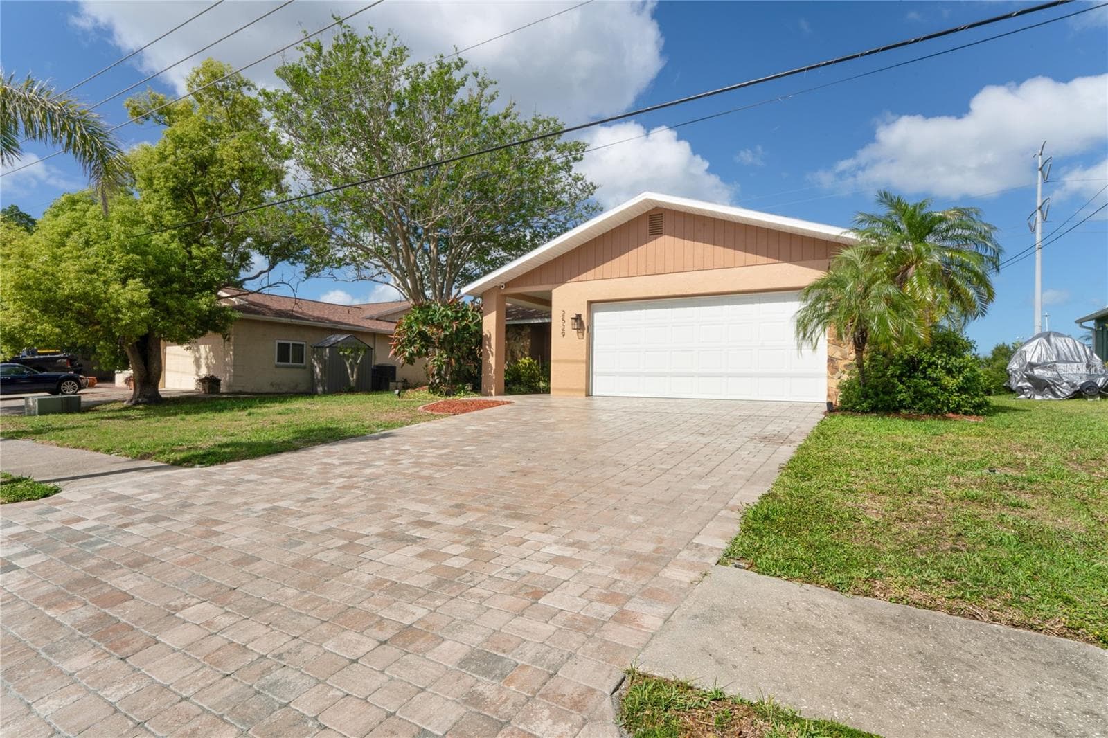 2529 San Luis Rd photo 3