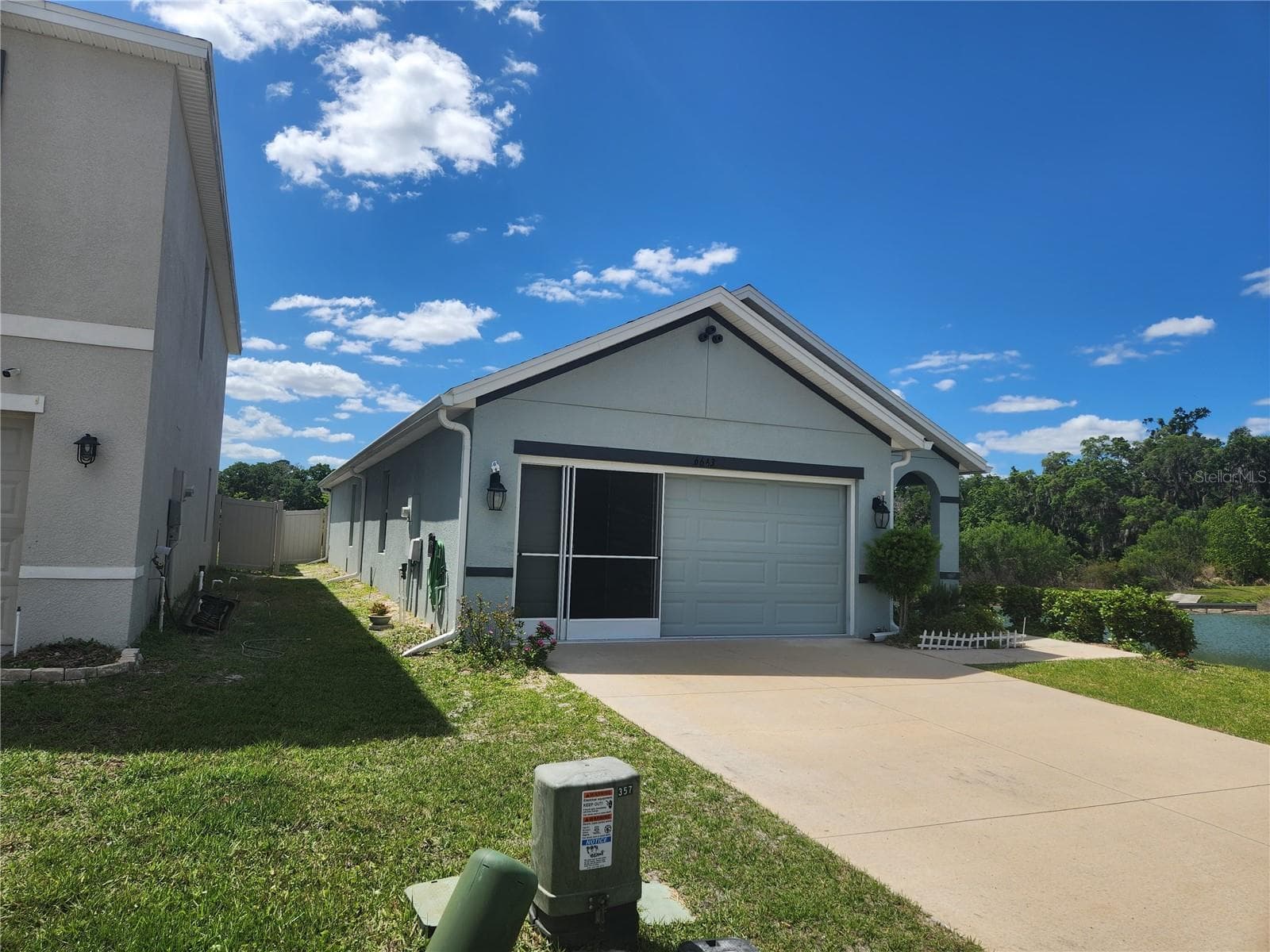 6643 Longboat Dr photo 3