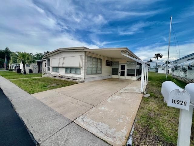 10920 Independence Dr photo 3