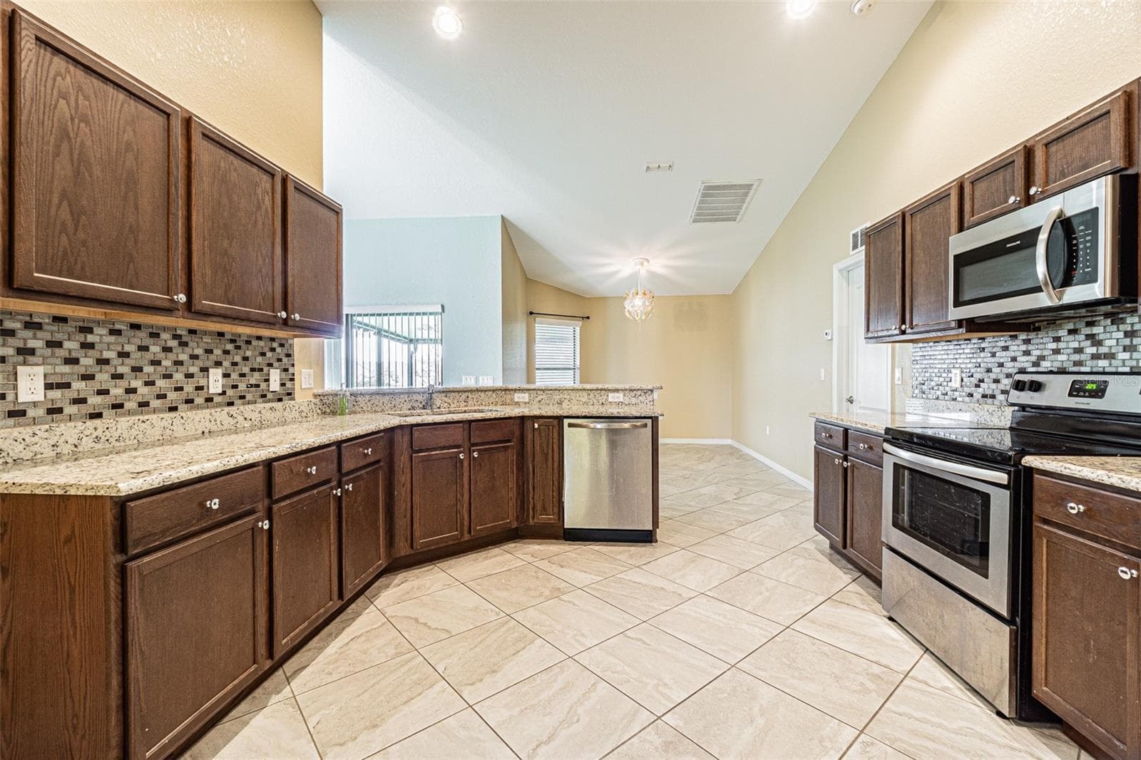 1311 Evergreen Park Cir photo 4
