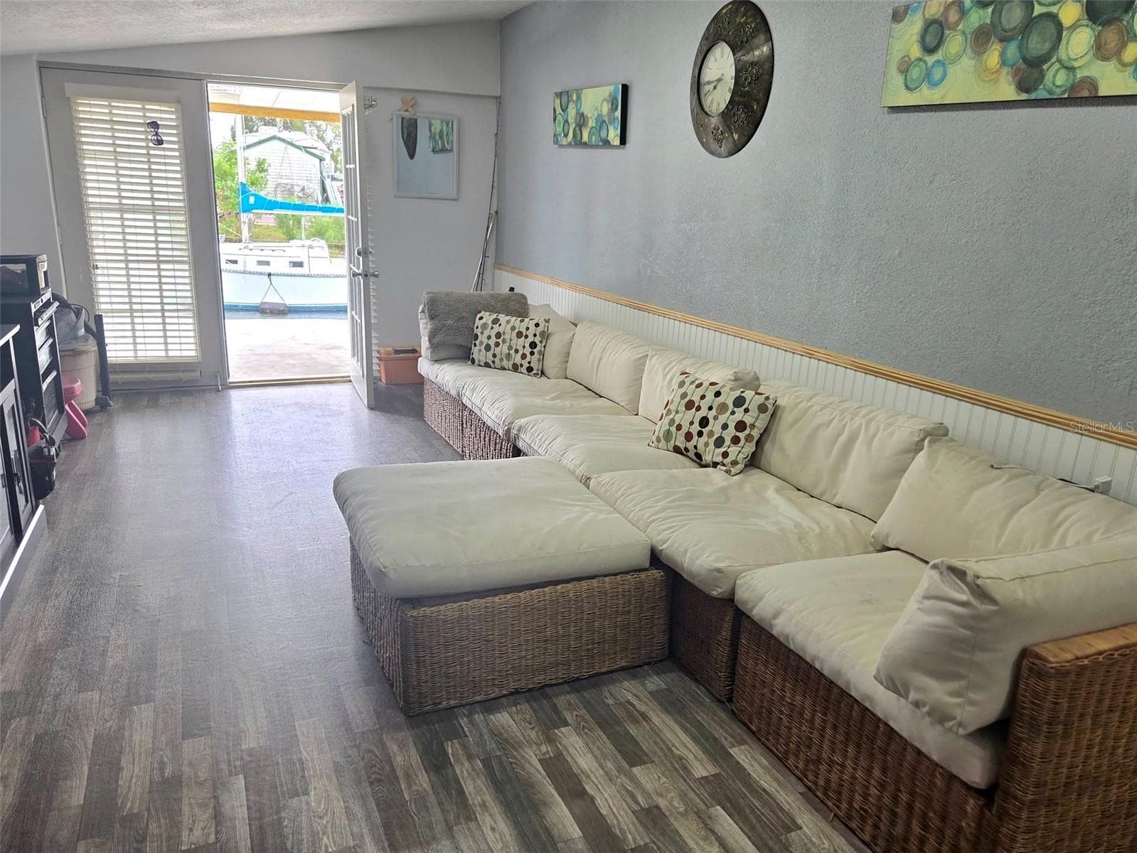 6726 Albatross Ln photo 3