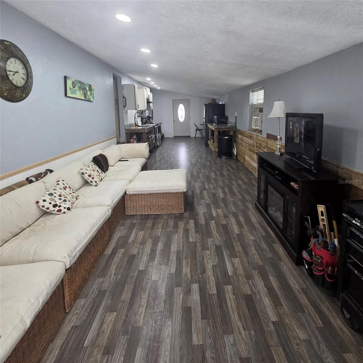6726 Albatross Ln photo 5