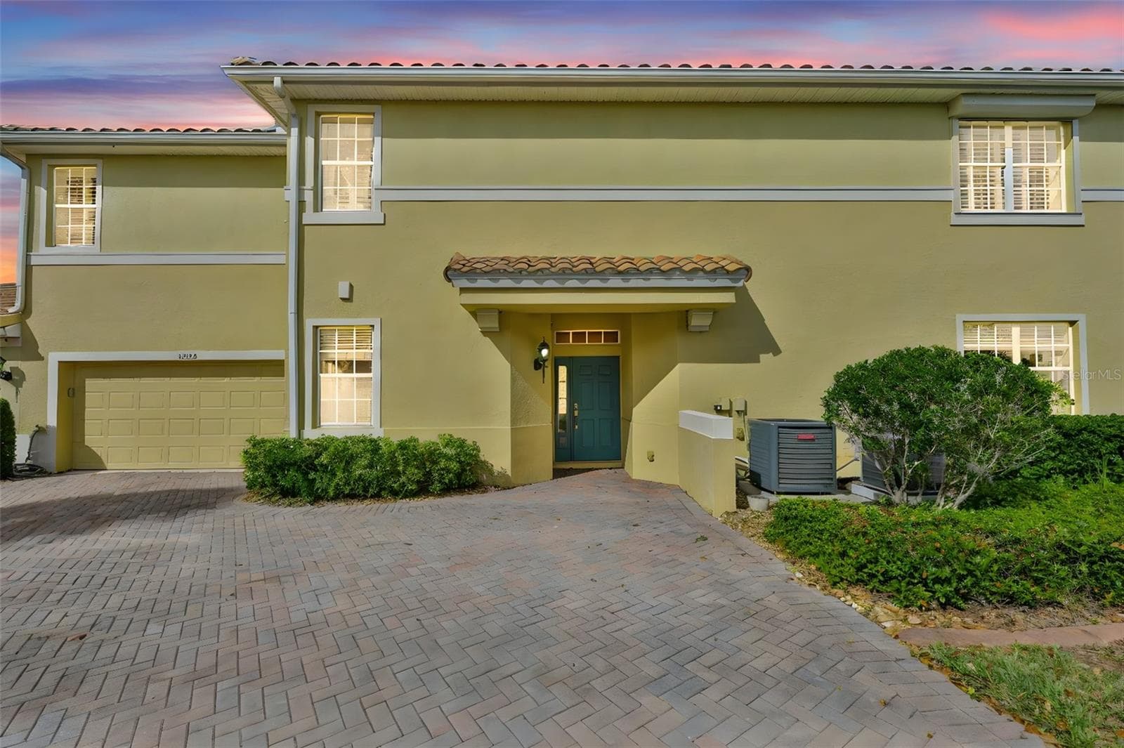 1324 Emerald Dunes Dr photo 2