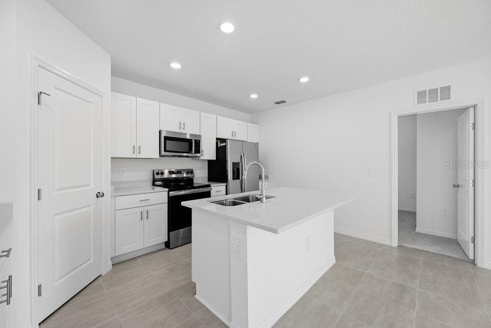 12423 Whisk CT photo 5