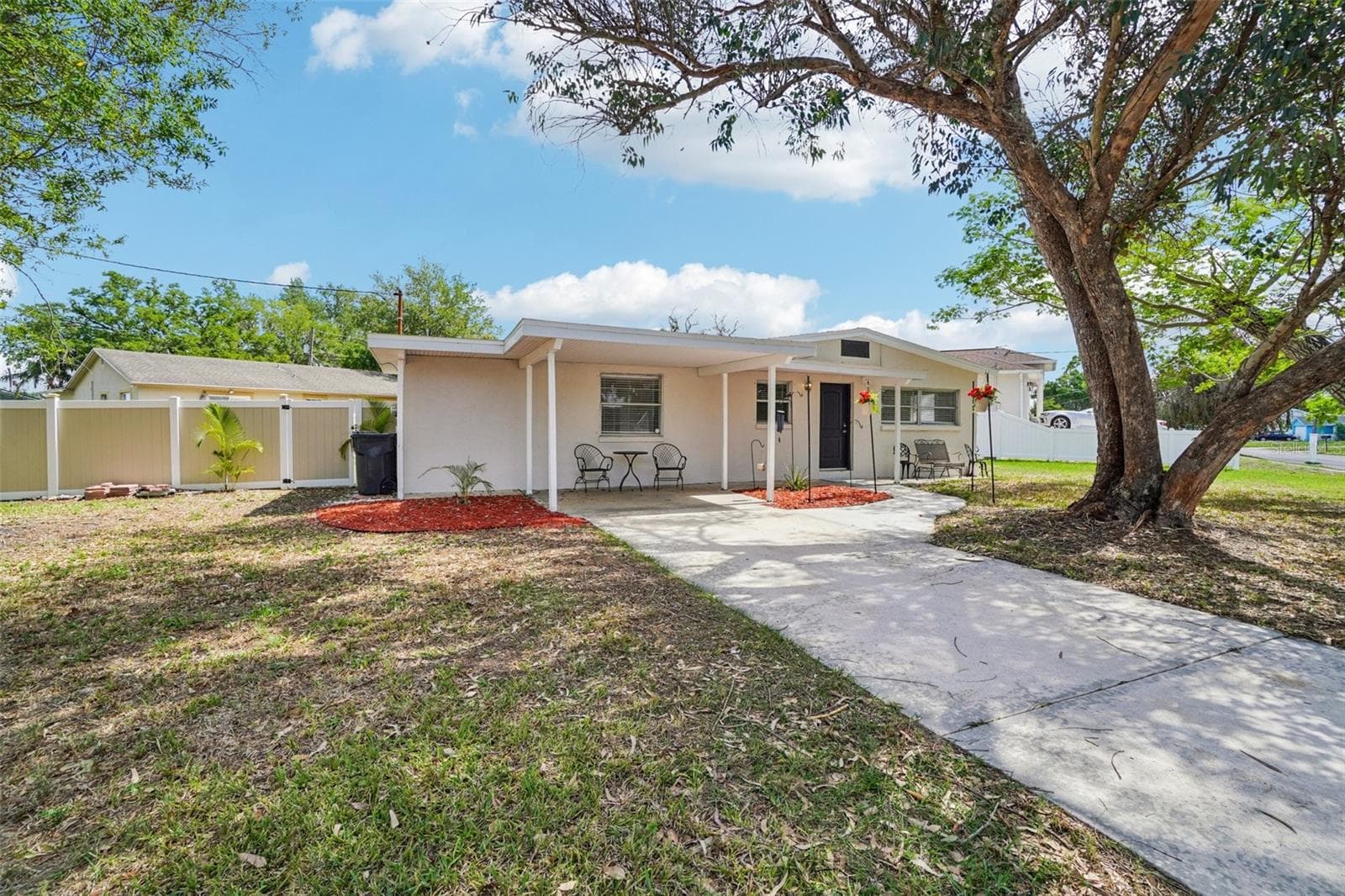 541 Firefly Ln photo 5