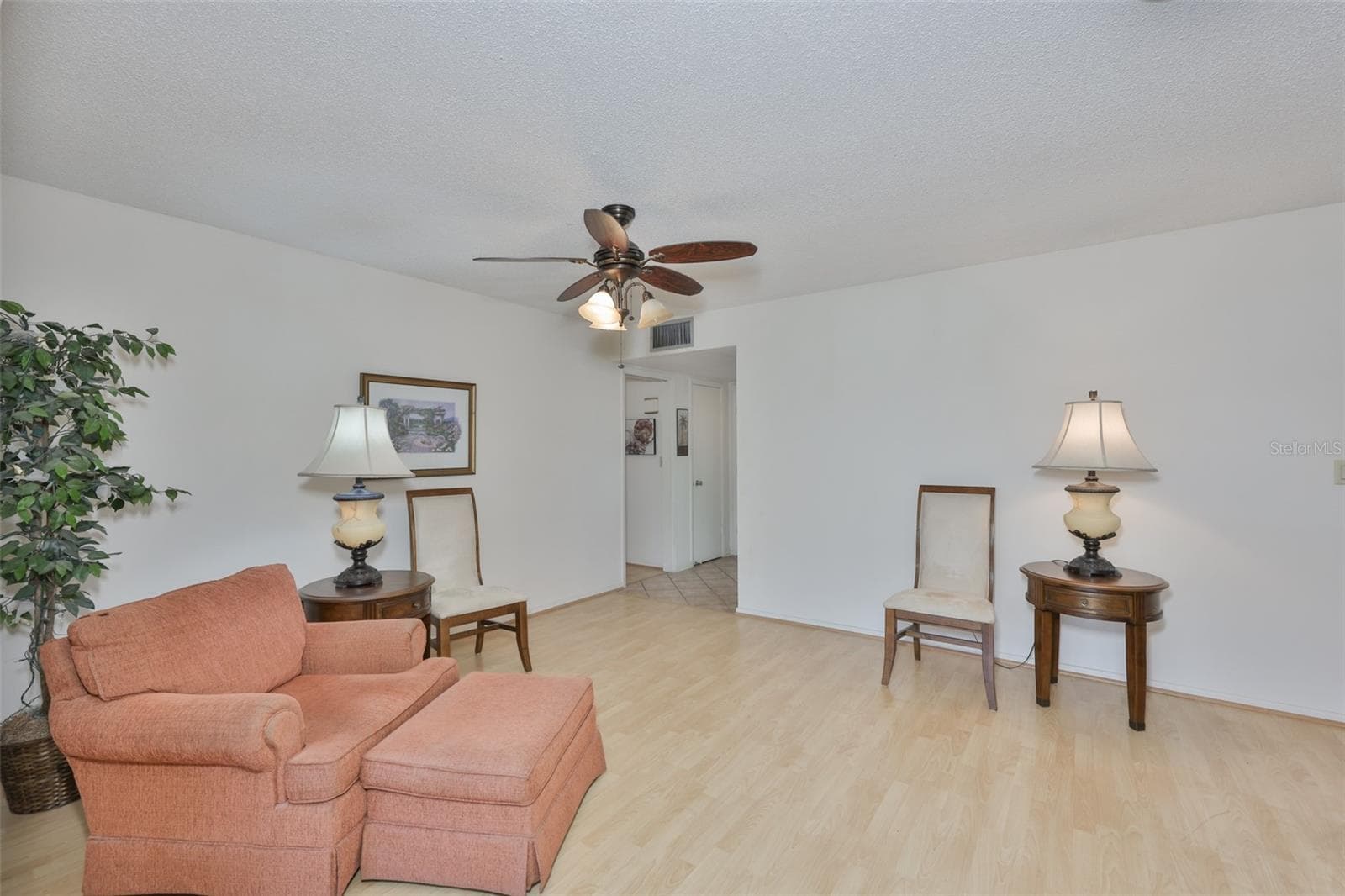 1525 Allegheny Dr photo 5