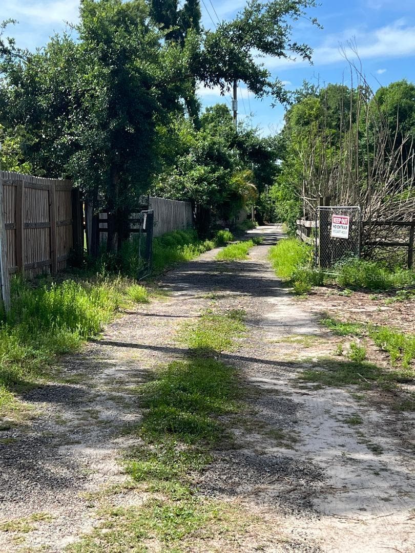 15617 Casey Rd photo 3