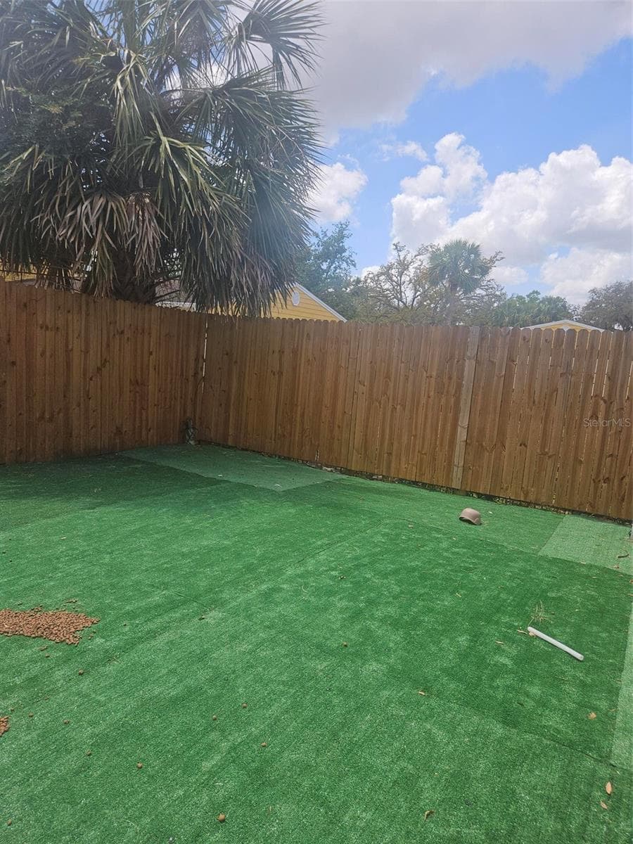 5134 Tennis Court Cir photo 2