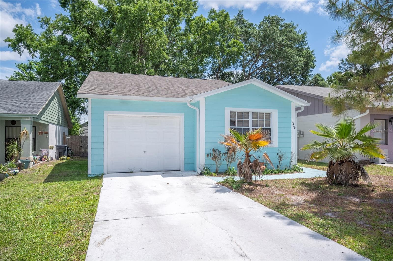 1378 Bramblewood Dr photo 2