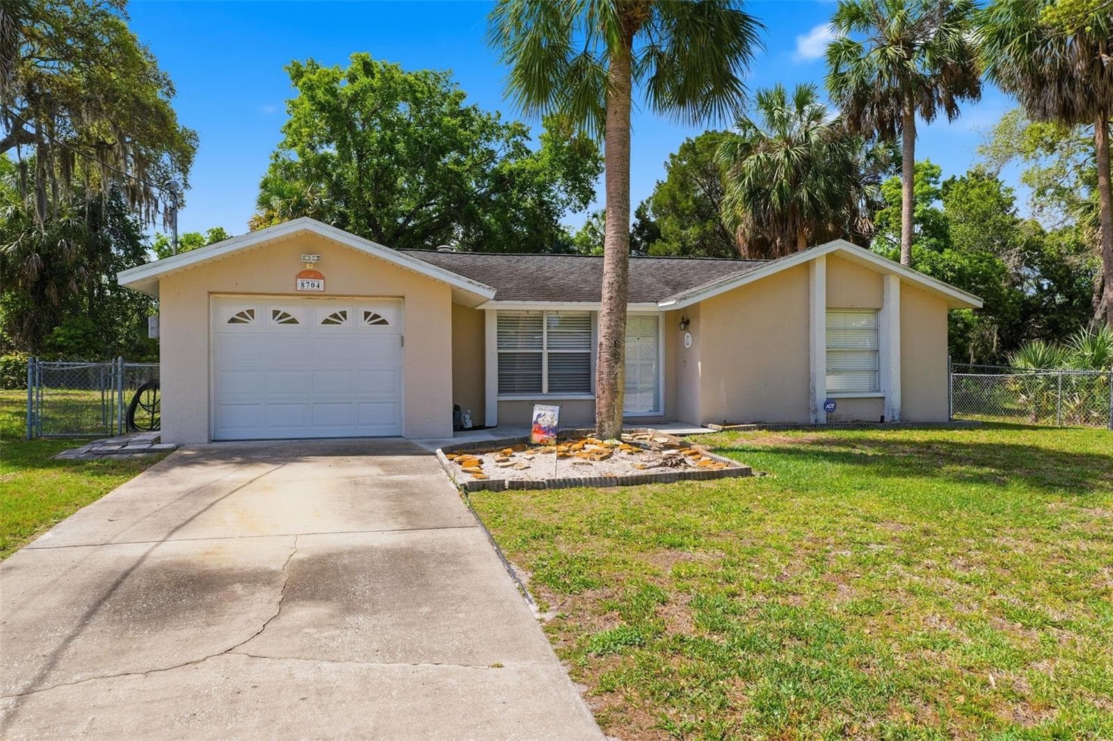 8704 Long Boat Ln photo 3