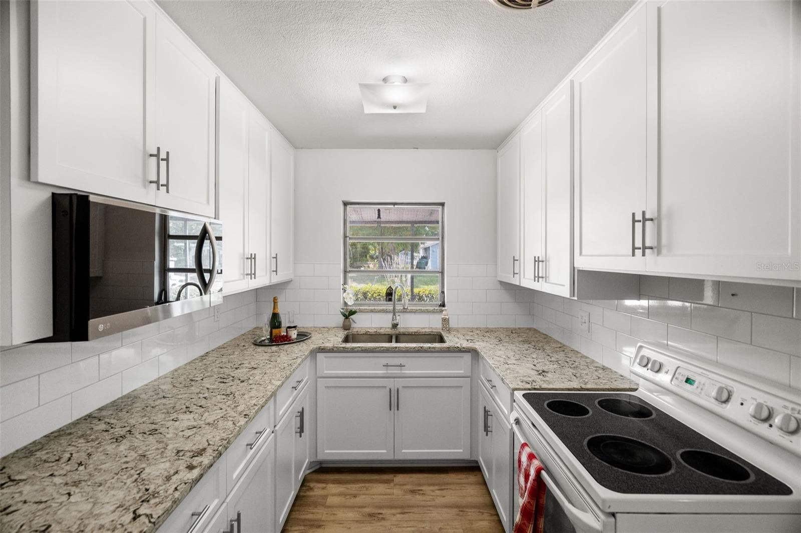 2027 E Valencia Way E photo 5