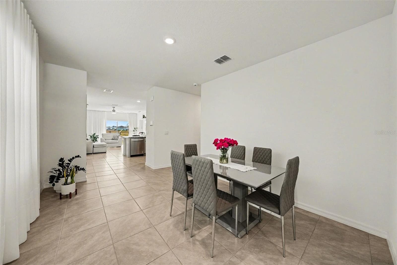 6298 Wandering Willow Dr photo 3