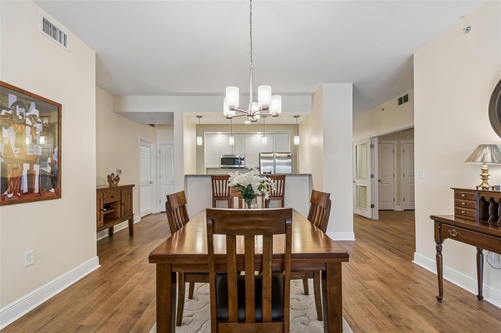 628 Cleveland St #904 photo 5