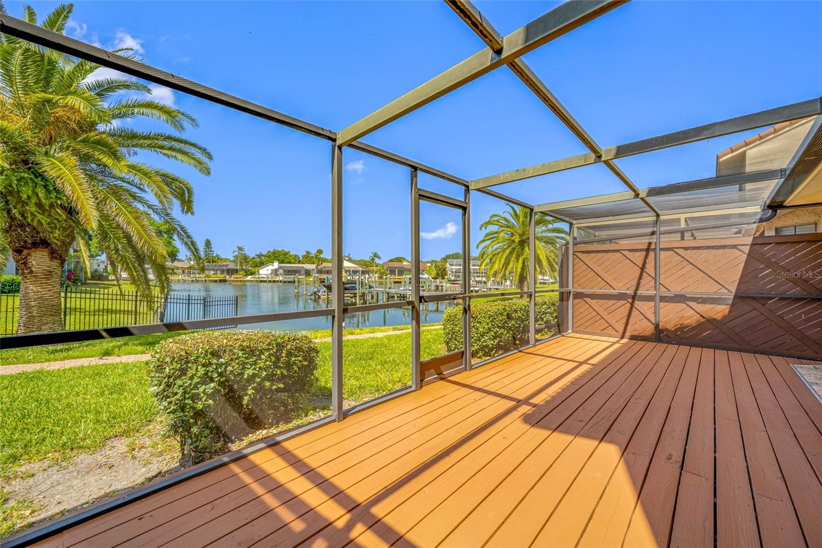10416 Saint Tropez Pl photo 4