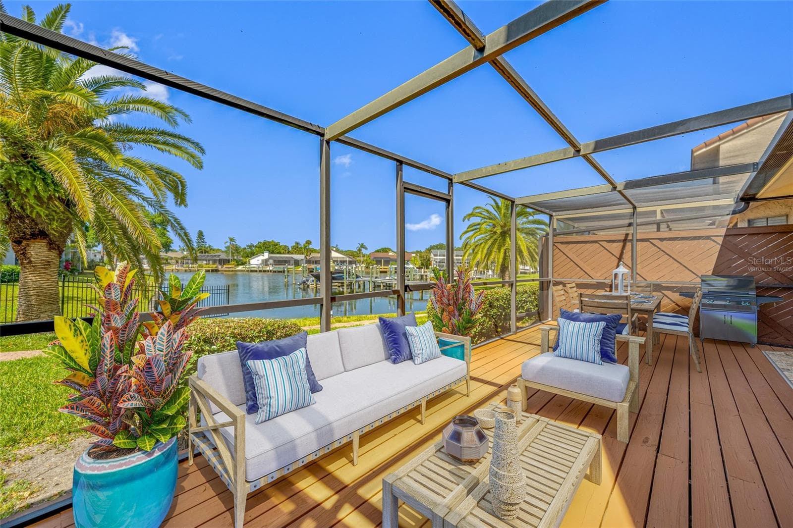 10416 Saint Tropez Pl photo 3