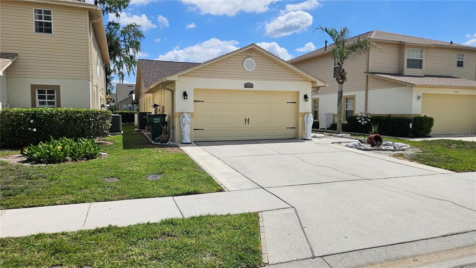6053 Gentle Ben Cir photo 2