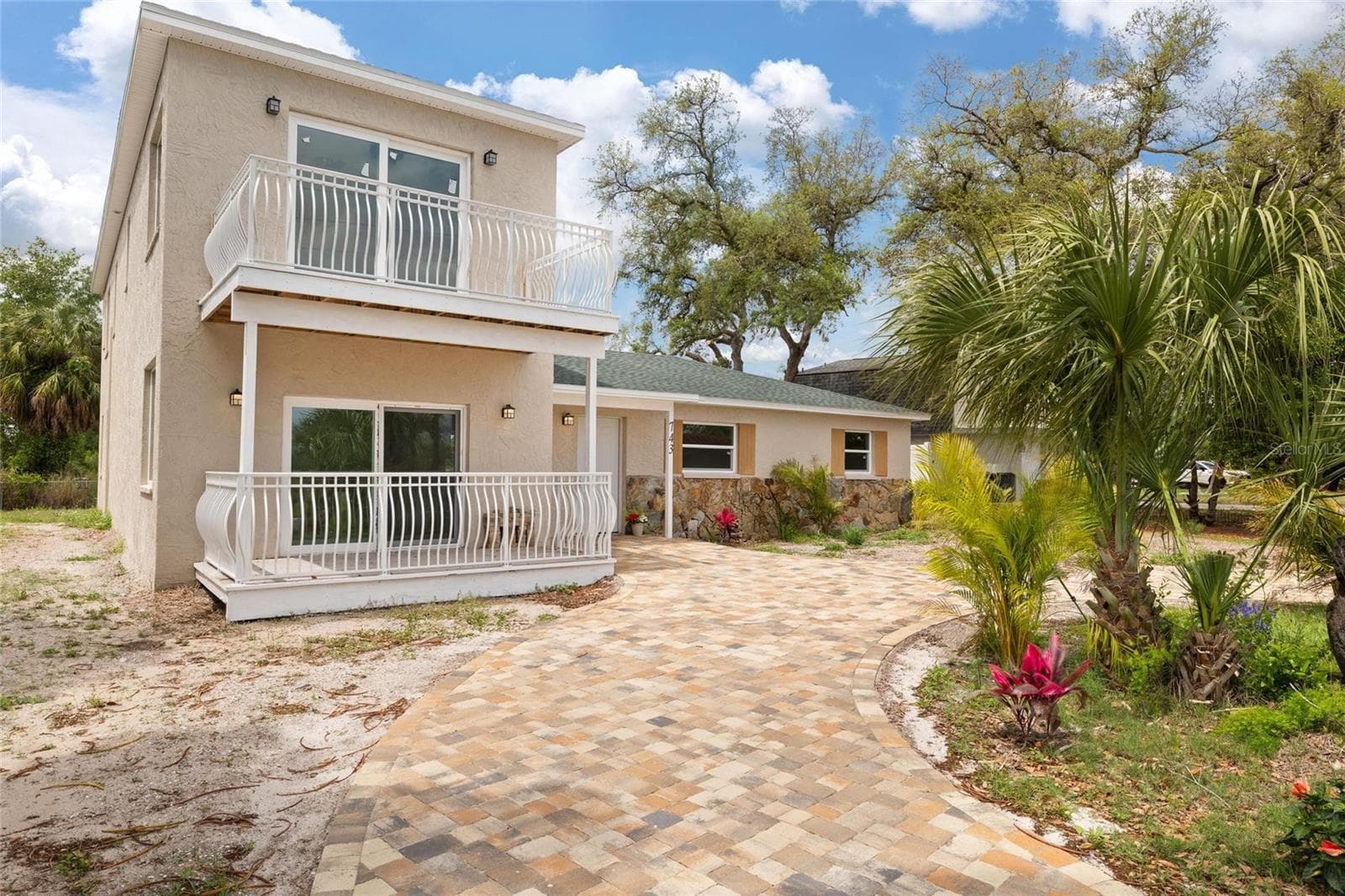743 Bayshore Dr photo 3