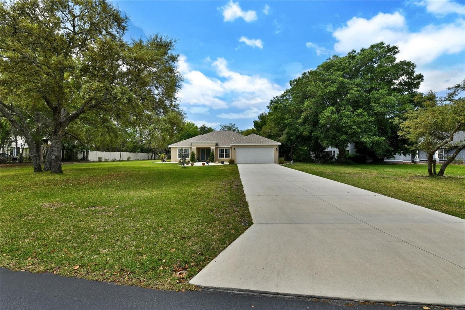 4255 Rachel Blvd photo 2
