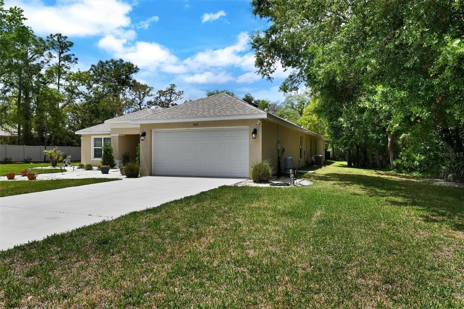 4255 Rachel Blvd photo 4