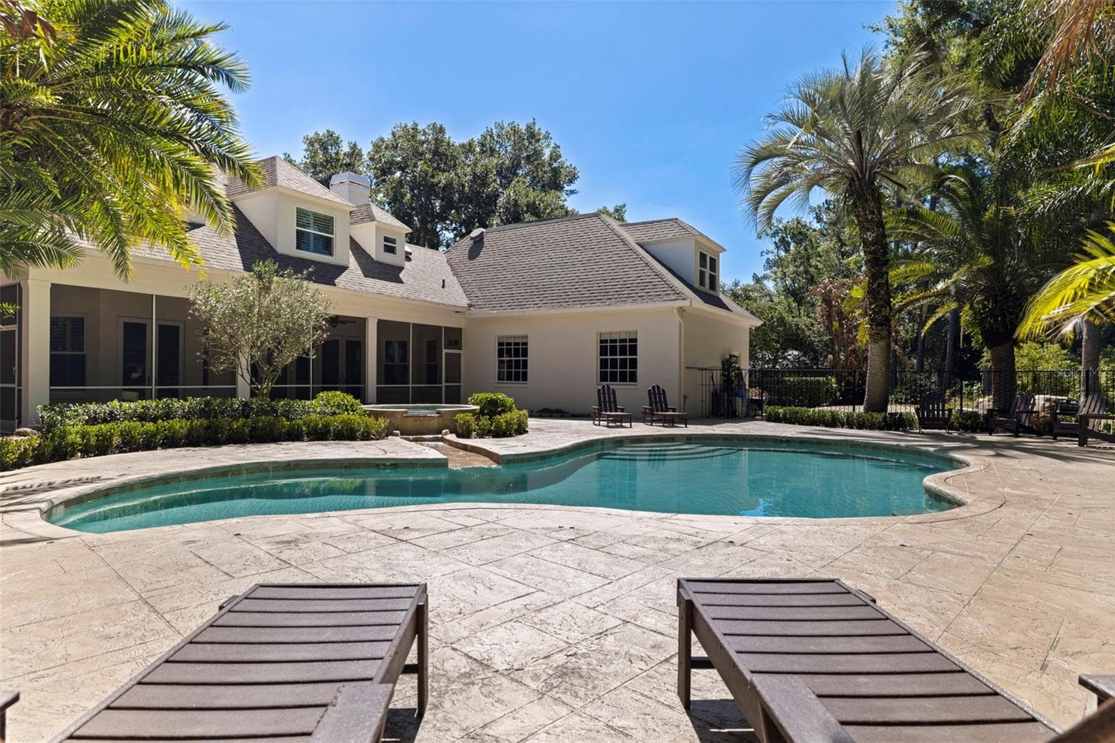 6509 Stonington Dr S photo 3