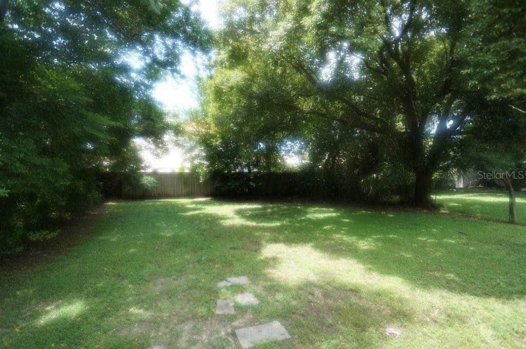 305 S Audubon Ave photo 2