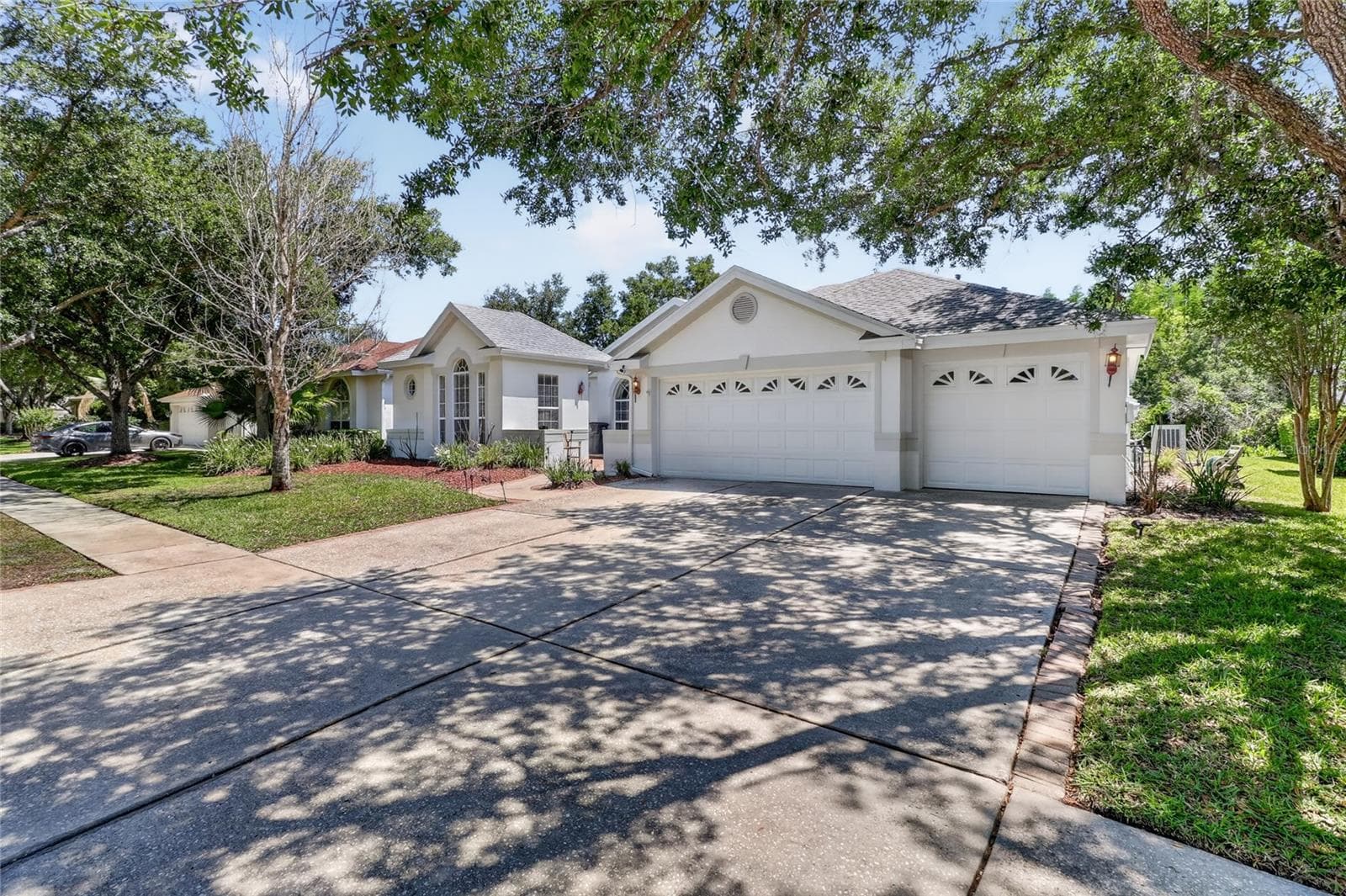 10206 Shadow Branch Dr photo 2
