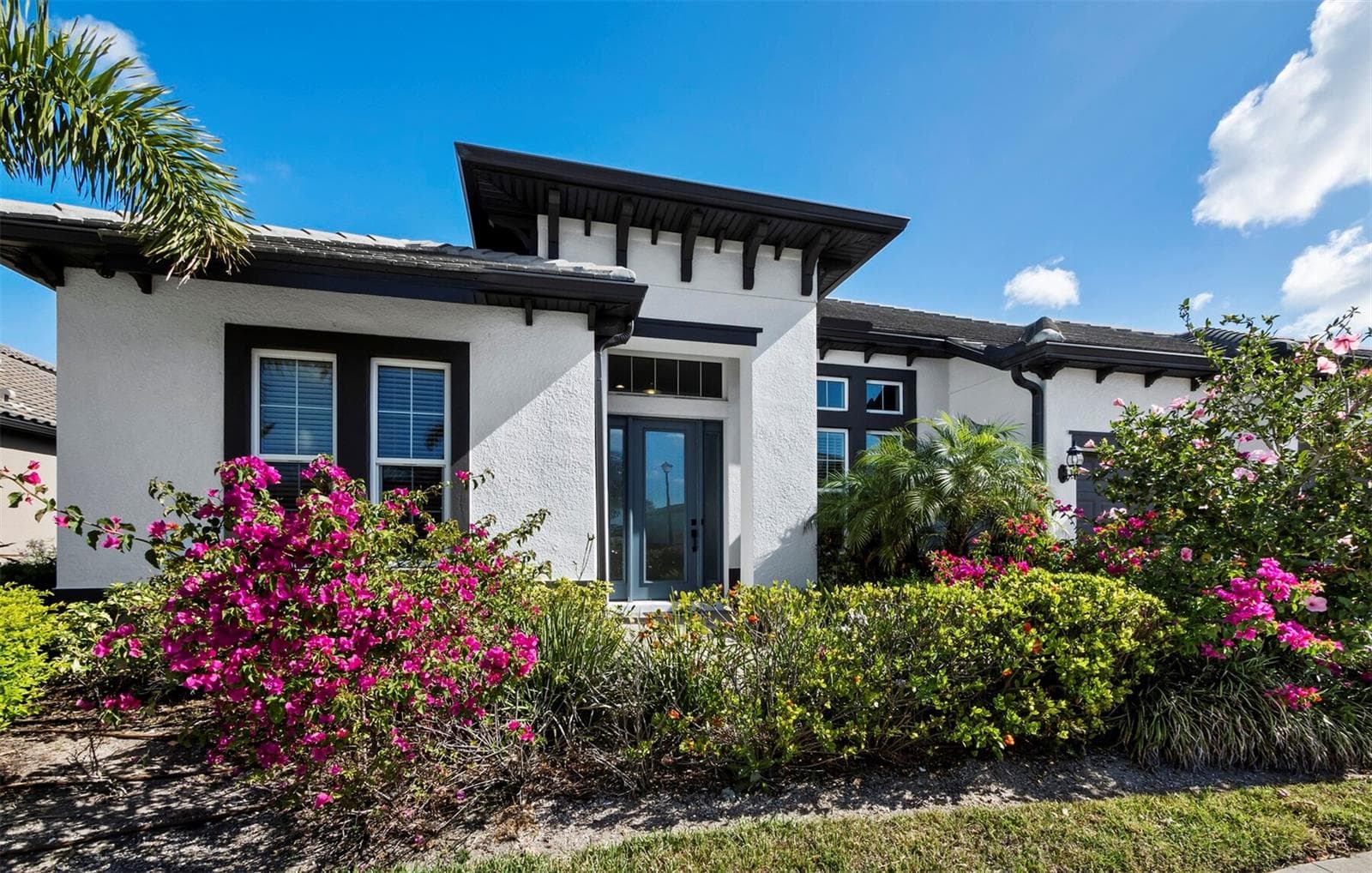 6129 Lungo Lago Dr photo 3