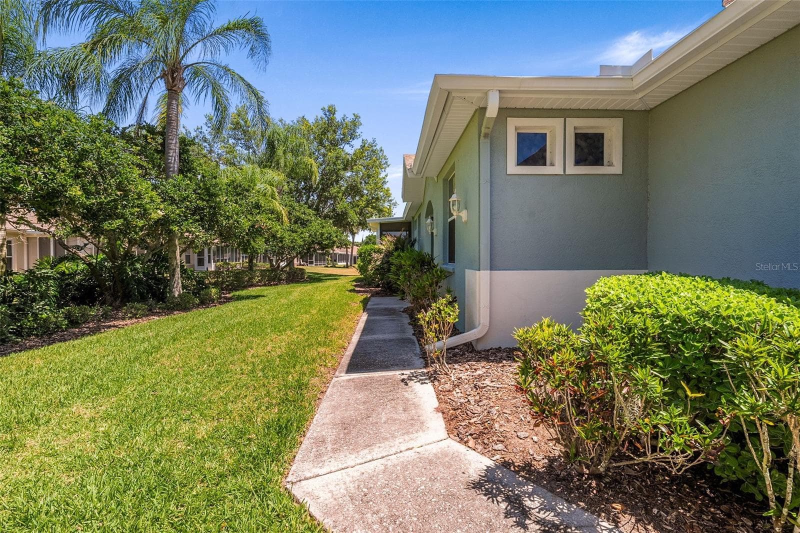 1204 Huntington Greens Dr #1204 photo 4