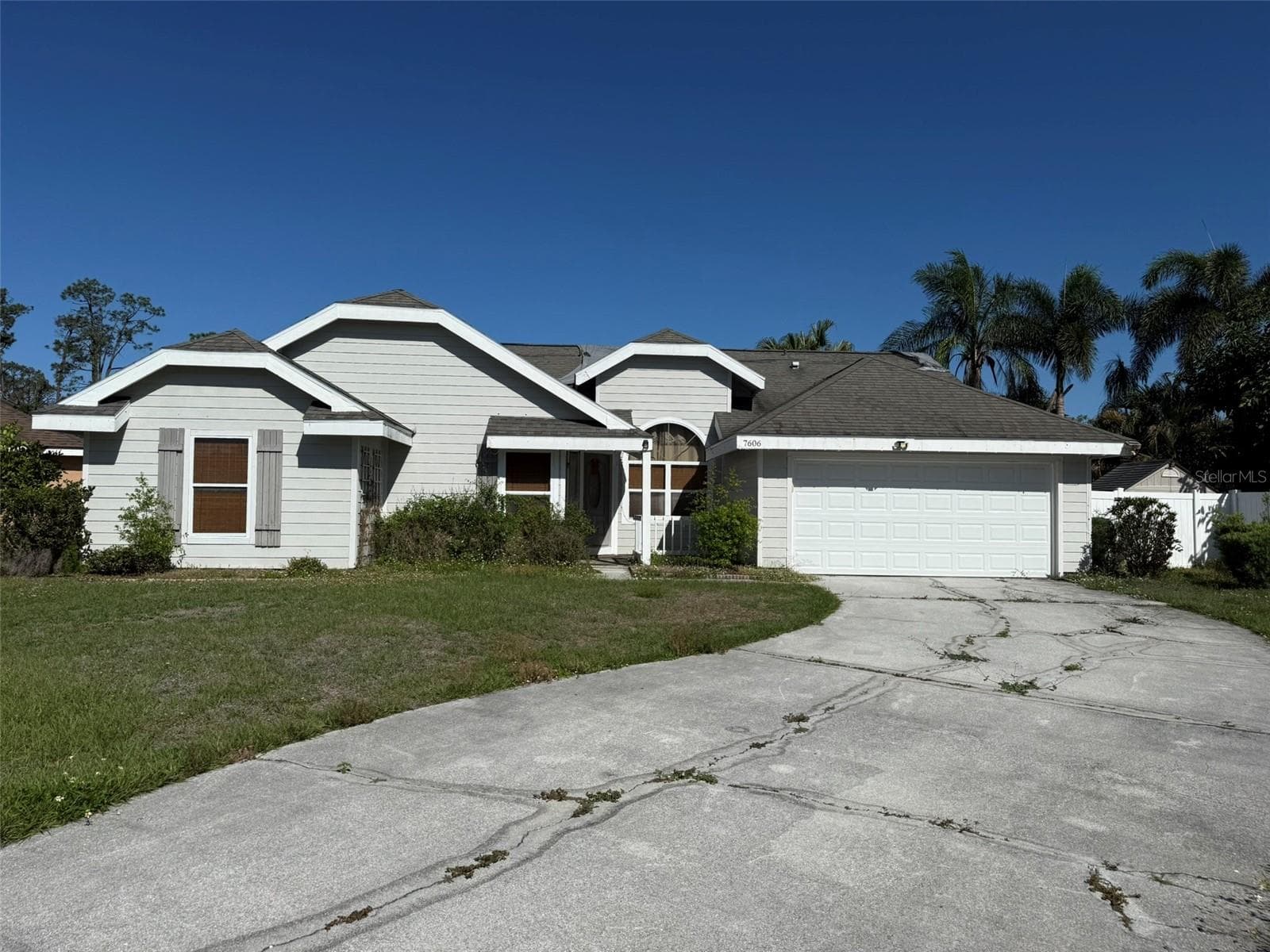7606 37th Street Cir E photo 2