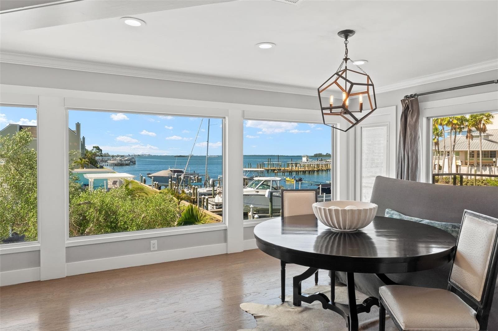 439 Causeway Blvd photo 4