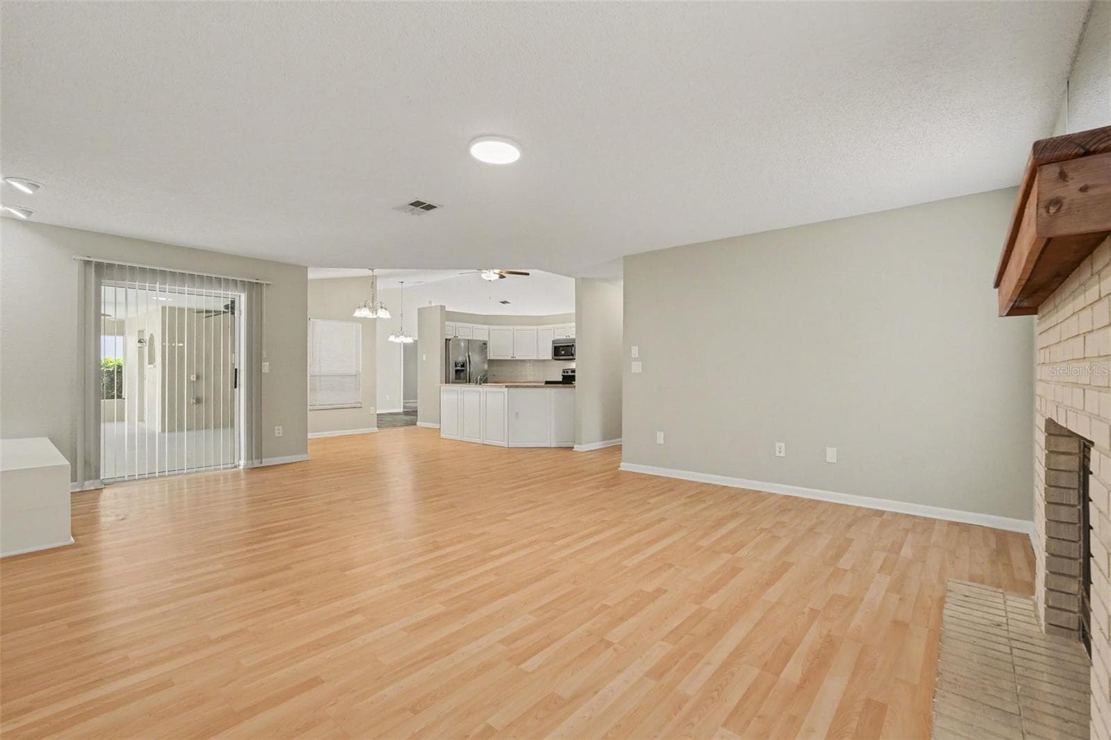 9389 Fox Hollow Ln photo 5