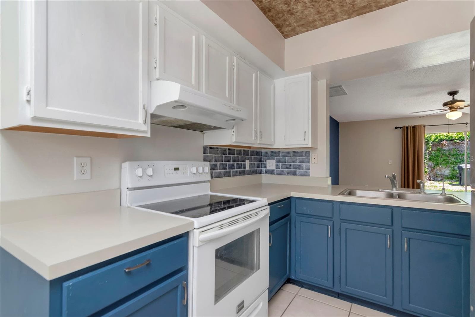 14053 Notreville Way photo 3