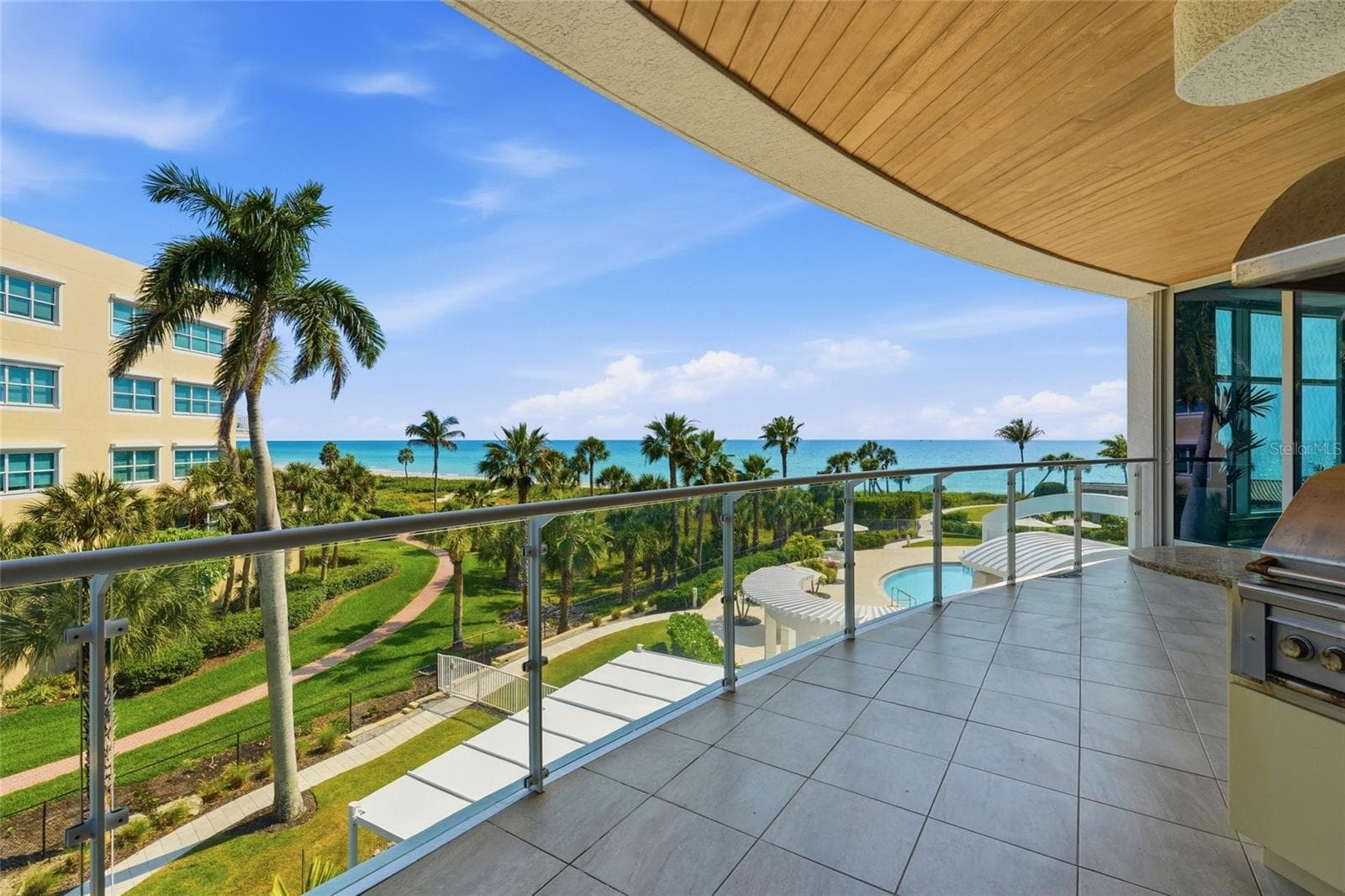 2251 Gulf Of Mexico Dr #301 photo 5