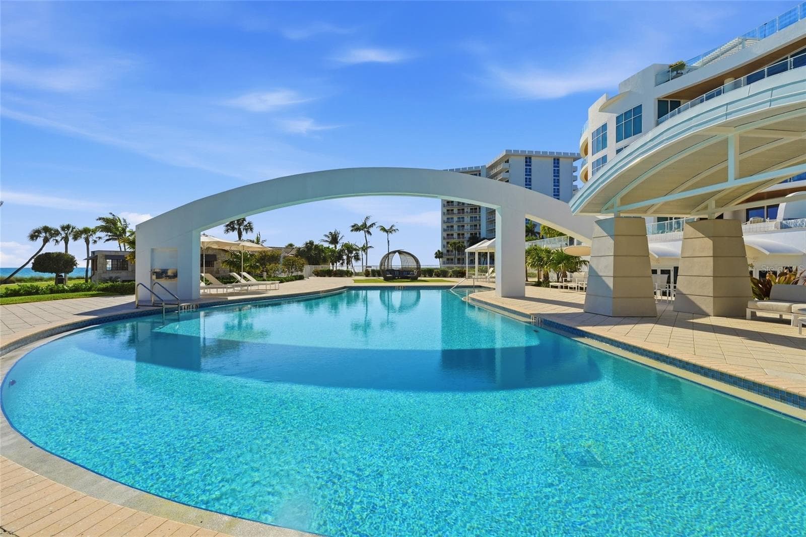 2251 Gulf Of Mexico Dr #301 photo 2