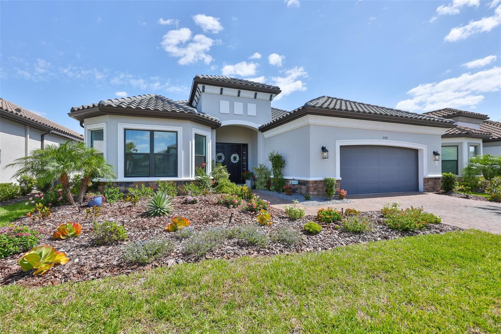 5512 Caserta CT photo 2