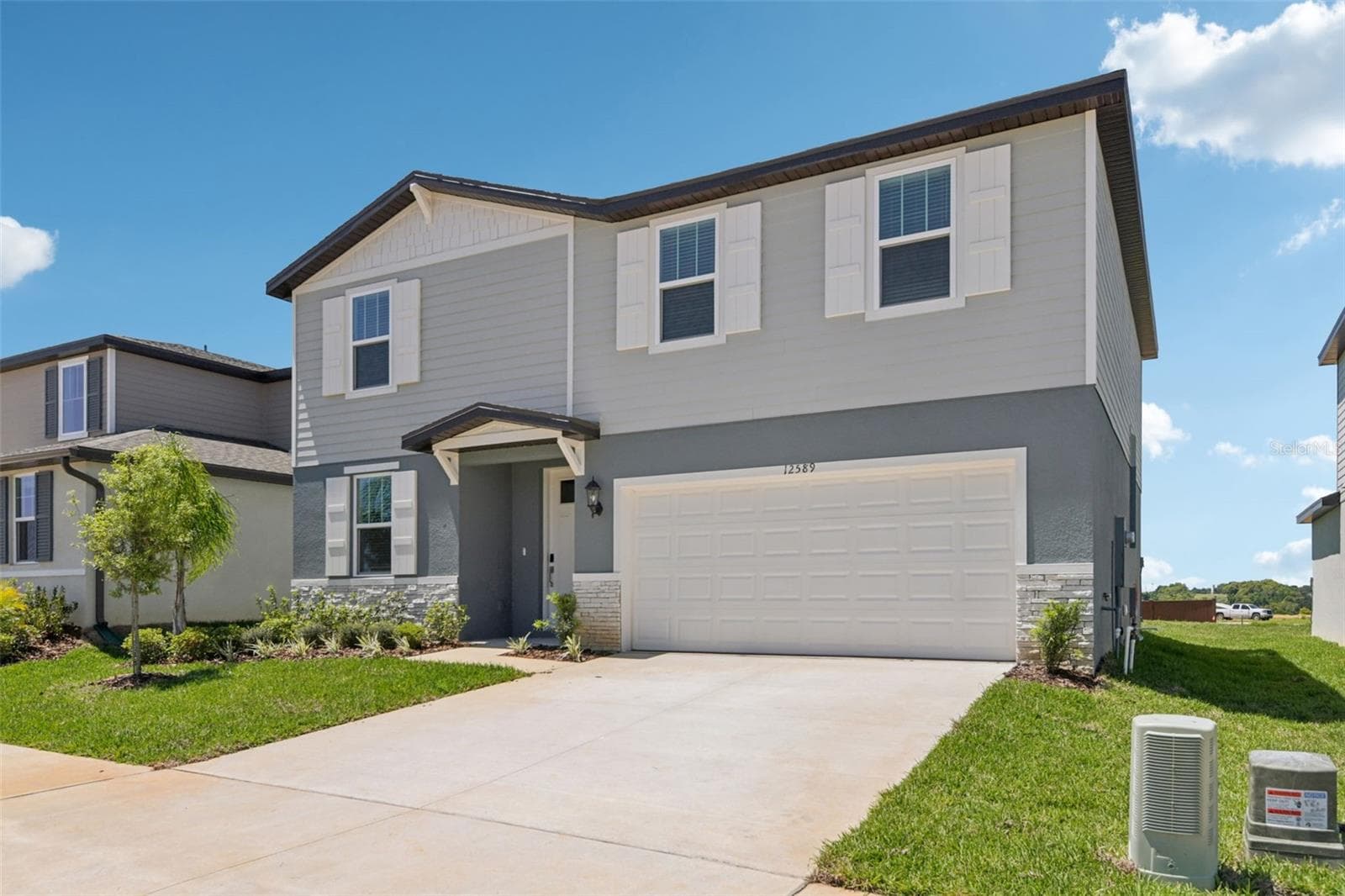 12589 Homeland Dr photo 2