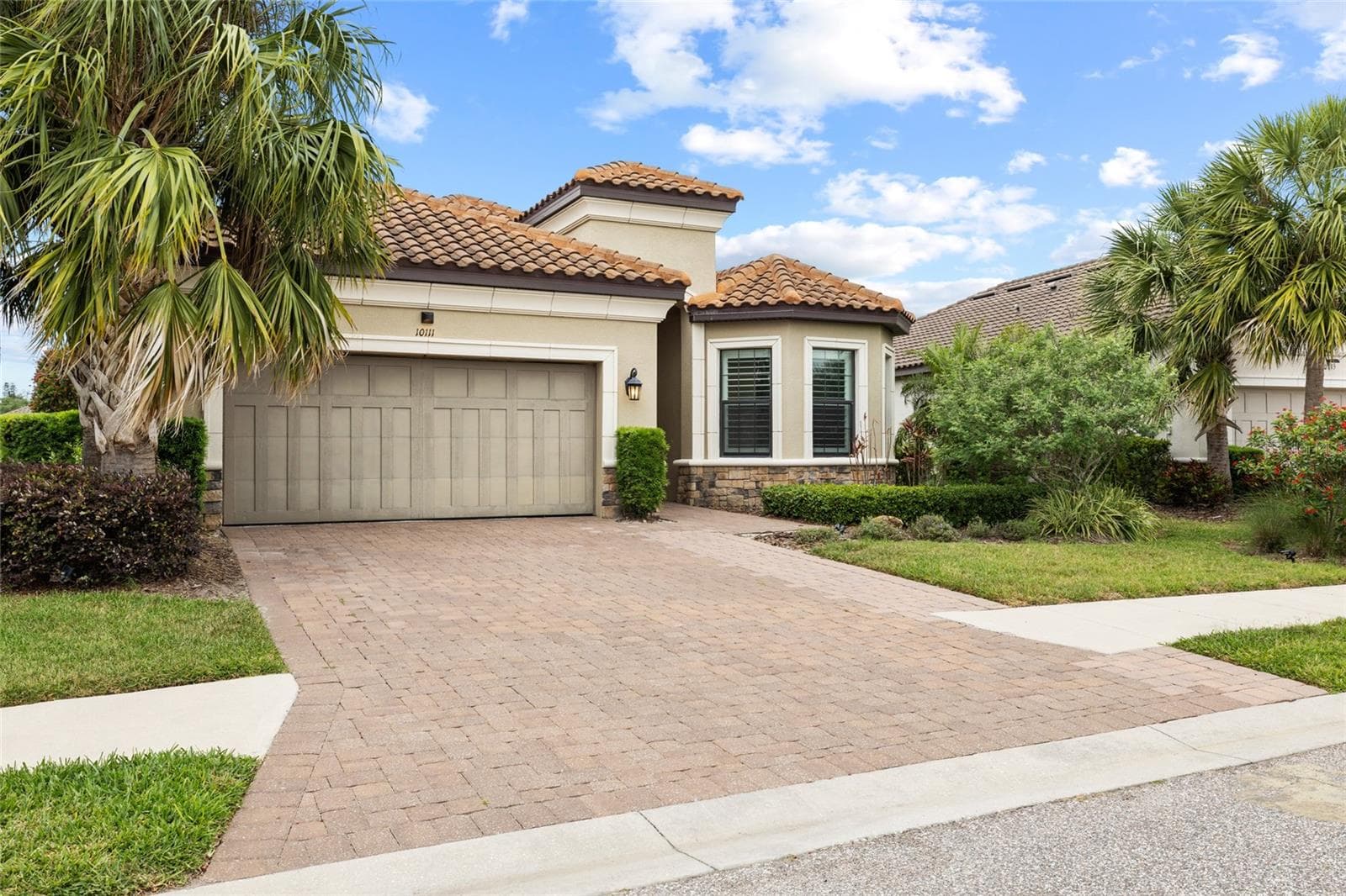 10111 Craftsman Park Way photo 3