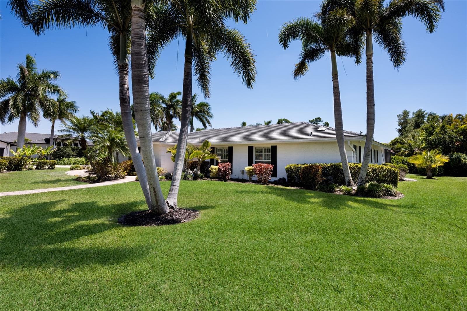 430 Bird Key Dr photo 2