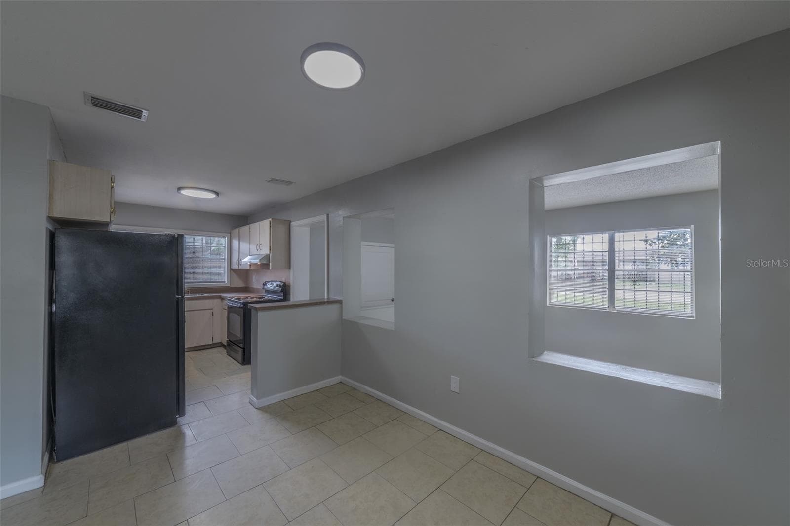 14341 Delmar St photo 5