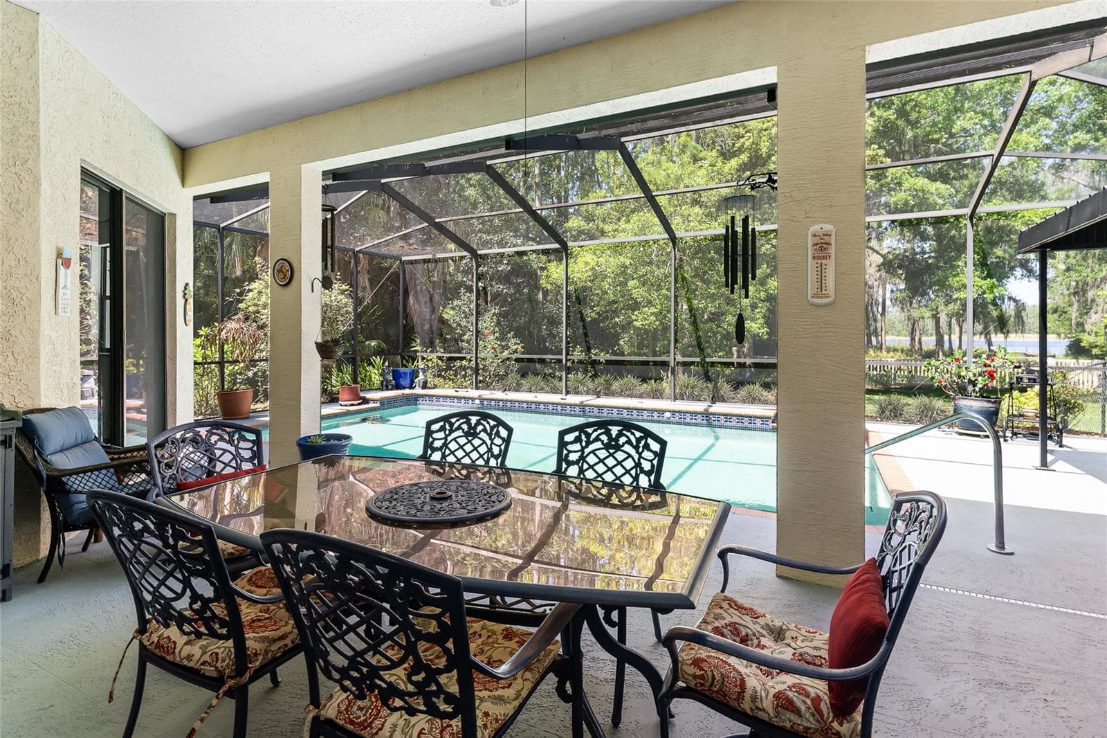 1012 Kingsborough Gardens CT photo 3