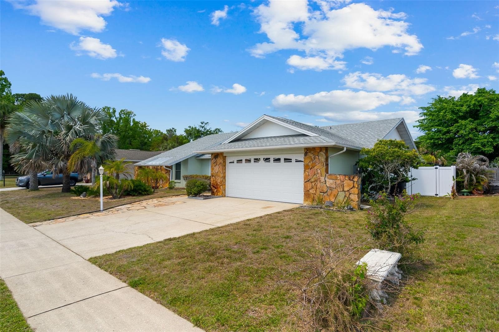 10116 Landmark Dr photo 3