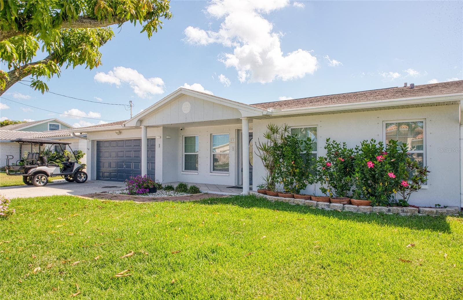 551 Crystal Dr photo 4